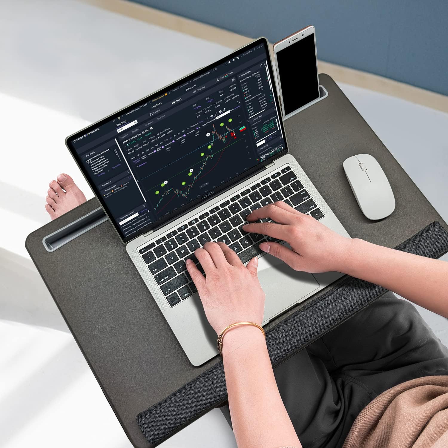 Extra Large Lap Laptop Desk - Full PU Material Mouse Pad Gaming Tray - Portable LapDesk with Phone Holder & Wrist Rest for Notebook, MacBook, Tablet, Bed, Sofa(Gray, Fit Up 17.3-in Laptops)